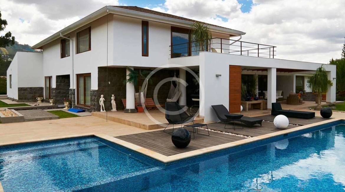 What are the benefits of an indoor swimming pool?