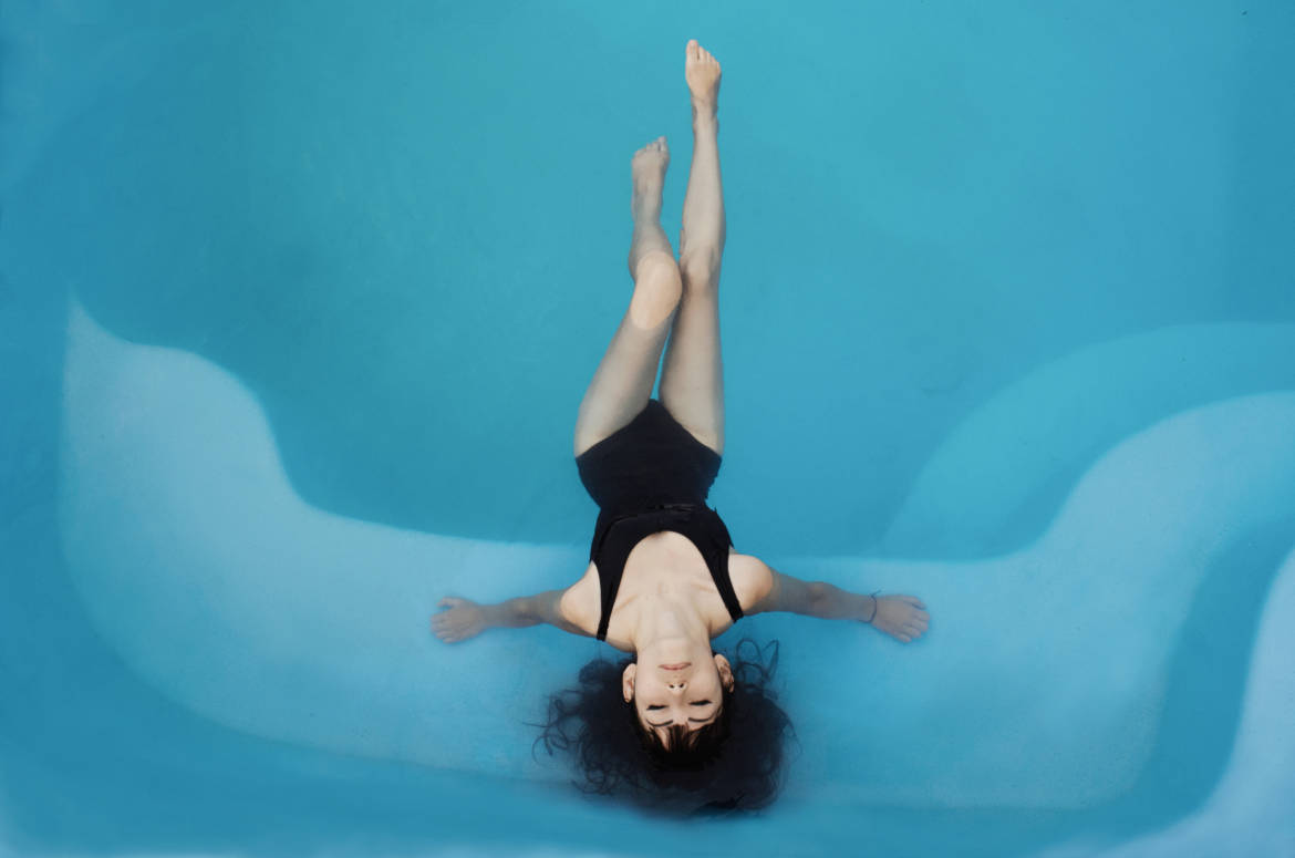 boss-fight-stock-photos-free-high-resolution-images-photography-women-woman-pool.jpg